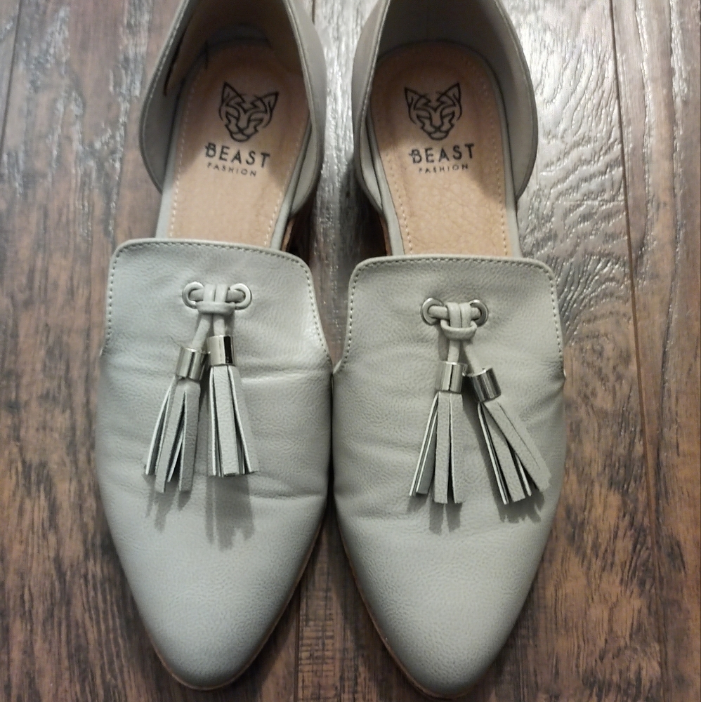 Beast Fashion Grey Cut Out Tassel Flats loafers